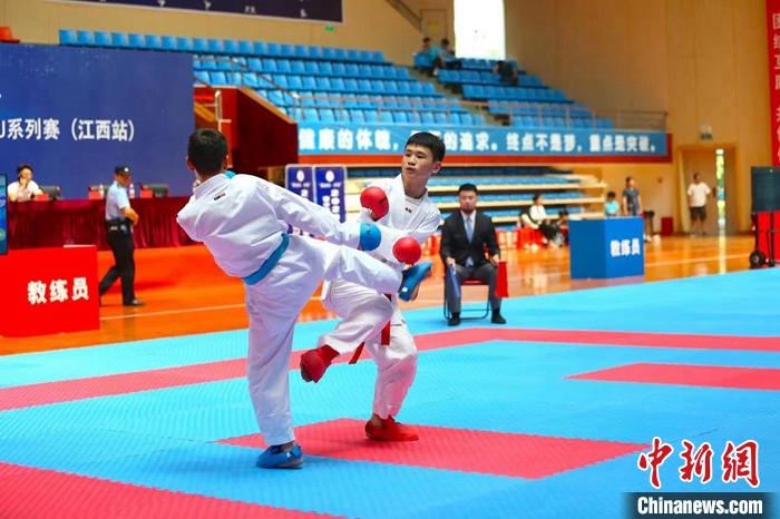 奔跑吧·少年：2023年全国青少年空手道U系列赛首