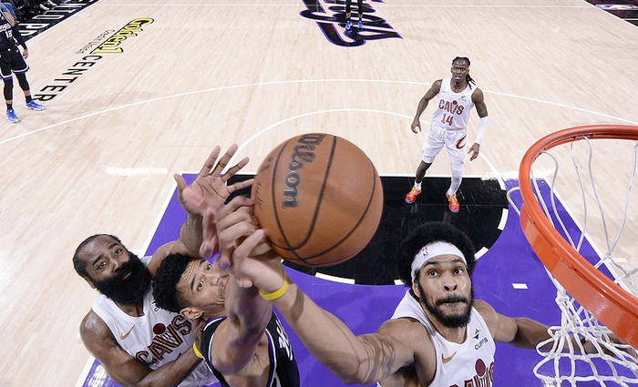 快船用哈登换加兰，交易后战绩差距暴露体系差