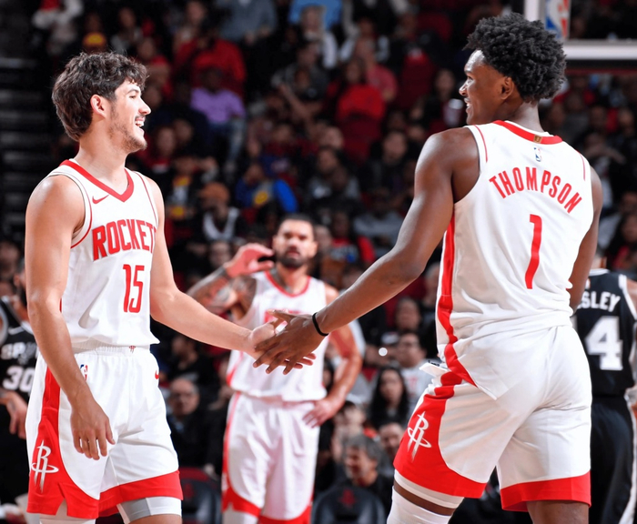 谢泼德从替补逆袭成火箭战术核心，季后赛角色