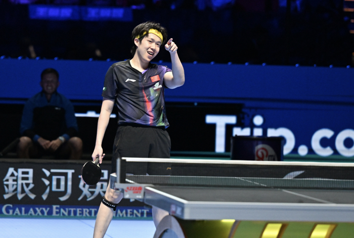 王楚钦绝境逆转达科晋级八强 国乒男队仅剩独苗