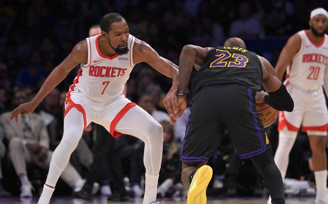 火箭G2惨败湖人 詹姆斯准三双引领逆转风暴